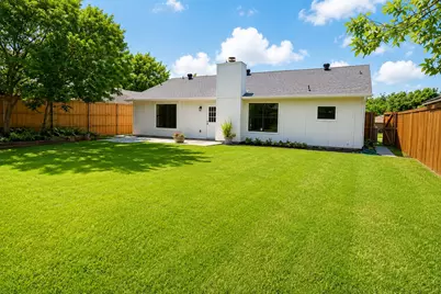 7806 Creek View Drive, Rowlett, TX 75089 - Photo 14
