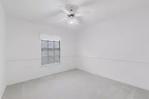 1917 Village Creek Dr, Garland, TX 75040 - Photo 18