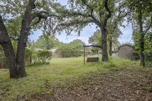1200 Desiree Ln, Hurst, TX 76053 - Photo 26