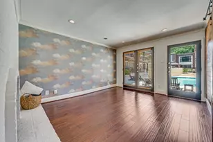 5926 Sandhurst Ln, Dallas, TX 75206 - Photo 2