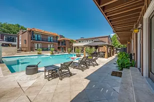 5926 Sandhurst Ln, Dallas, TX 75206 - Photo 2