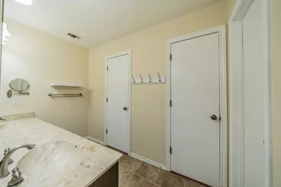 1605 Brighton Drive, Carrollton, TX 75007 - Photo 16