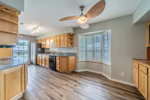 1605 Brighton Dr, Carrollton, TX 75007 - Photo 10