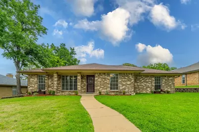 1605 Brighton Drive, Carrollton, TX 75007 - Photo 2