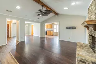 1605 Brighton Dr, Carrollton, TX 75007 - Photo 6