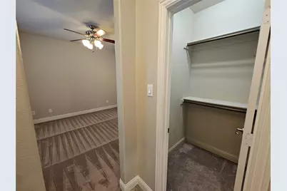988 Shadyside Lane, Dallas, TX 75223 - Photo 32