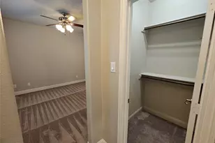 988 Shadyside Ln, Dallas, TX 75223 - Photo 32