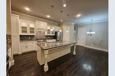 988 Shadyside Lane, Dallas, TX 75223 - Photo 10