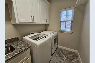 988 Shadyside Lane, Dallas, TX 75223 - Photo 26