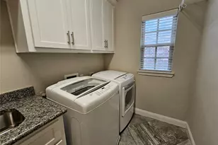 988 Shadyside Ln, Dallas, TX 75223 - Photo 26
