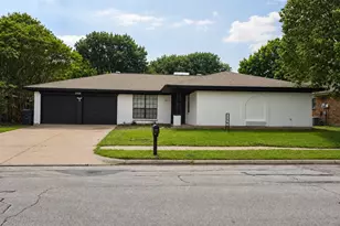 2908 Legend Rd, Arlington, TX 76014 - Photo 2