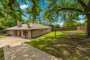 1001 Rosebud Dr, Azle, TX 76020 - Photo 34