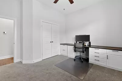 580 Courtyard Lane, Irving, TX 75039 - Photo 32