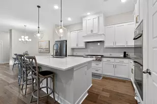 580 Courtyard Ln, Irving, TX 75039 - Photo 12