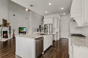 7620 Sonian Forest Dr, Irving, TX 75063 - Photo 10