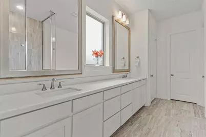 7620 Sonian Forest Drive, Irving, TX 75063 - Photo 16