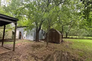 817 E Scott St, Sherman, TX 75090 - Photo 2