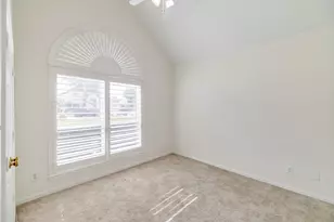 1131 Indy Ct, Irving, TX 75060 - Photo 32