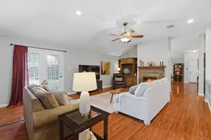 929 Hiawatha Ln, Saginaw, TX 76131 - Photo 8