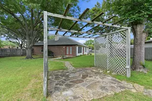 929 Hiawatha Ln, Saginaw, TX 76131 - Photo 24