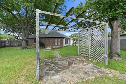 929 Hiawatha Lane, Saginaw, TX 76131 - Photo 22