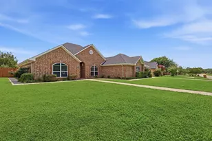 2502 Evelyn Rd, Whitesboro, TX 76273 - Photo 2