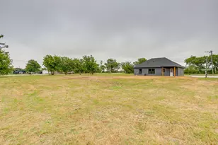 7904 County Rd 915, Joshua, TX 76058 - Photo 40