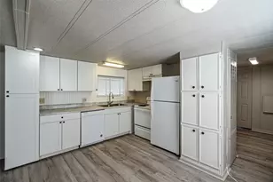 4001 Gloria Dr, Granbury, TX 76049 - Photo 2