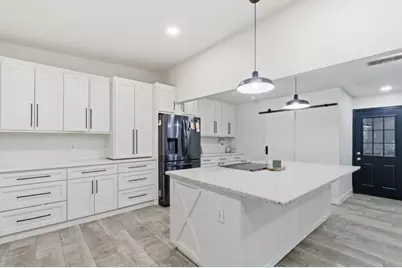 714 S Deerfield Circle, Arlington, TX 76015 - Photo 8