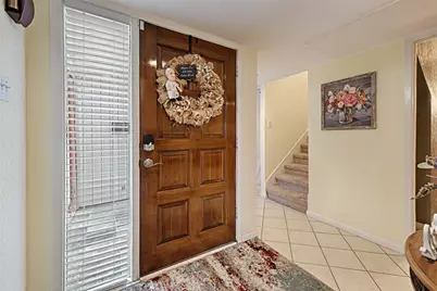 2954 Woodcroft Circle, Carrollton, TX 75006 - Photo 6