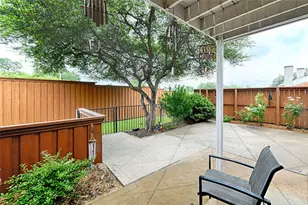 2954 Woodcroft Cir, Carrollton, TX 75006 - Photo 12