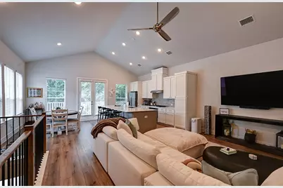 1028 Cavour Place, Dallas, TX 75204 - Photo 10
