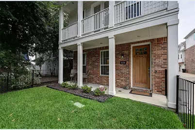 1028 Cavour Place, Dallas, TX 75204 - Photo 2
