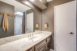 1026 Hazelwood Dr, Mansfield, TX 76063 - Photo 16