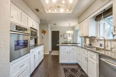 1026 Hazelwood Drive, Mansfield, TX 76063 - Photo 8