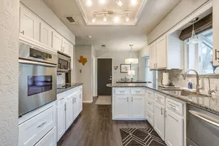 1026 Hazelwood Dr, Mansfield, TX 76063 - Photo 8