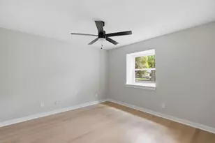 9737 Burney Dr, Dallas, TX 75243 - Photo 30