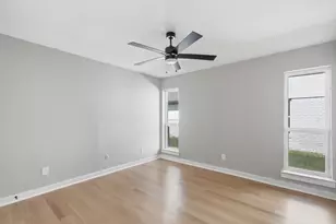 9737 Burney Dr, Dallas, TX 75243 - Photo 26