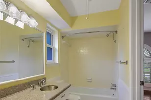 9233 Middle Glen Dr, Dallas, TX 75243 - Photo 18