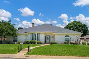 9233 Middle Glen Dr, Dallas, TX 75243 - Photo 1