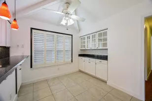 9233 Middle Glen Dr, Dallas, TX 75243 - Photo 8