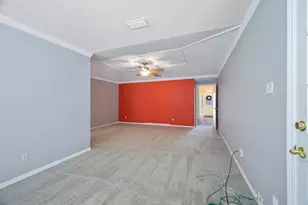 9233 Middle Glen Dr, Dallas, TX 75243 - Photo 22