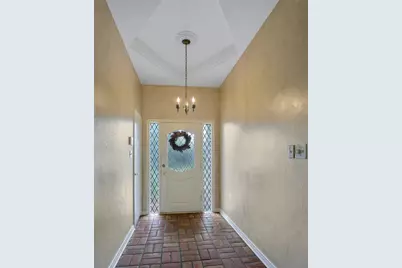 9233 Middle Glen Drive, Dallas, TX 75243 - Photo 2