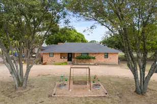 804 Lark Ln, Oak Leaf, TX 75154 - Photo 4