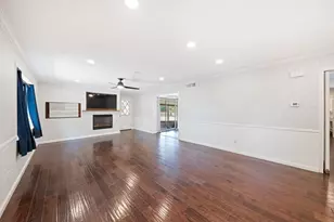 804 Lark Ln, Oak Leaf, TX 75154 - Photo 8