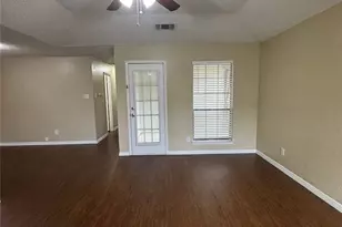 1116 Landsdale Ln, Saginaw, TX 76179 - Photo 2