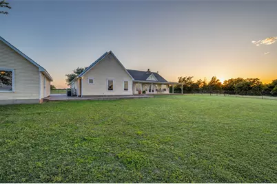 2932 S Johnson Loop, Montague, TX 76251 - Photo 26