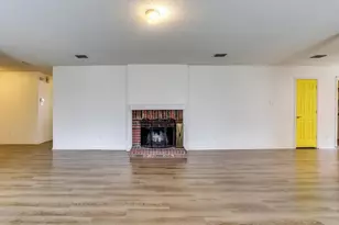 638 Silvertop Rd, Arlington, TX 76002 - Photo 10