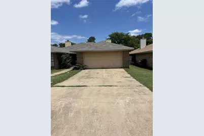 121 Wildwood Drive, Duncanville, TX 75137 - Photo 1
