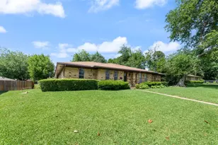 135 S Capri Dr, Duncanville, TX 75116 - Photo 36